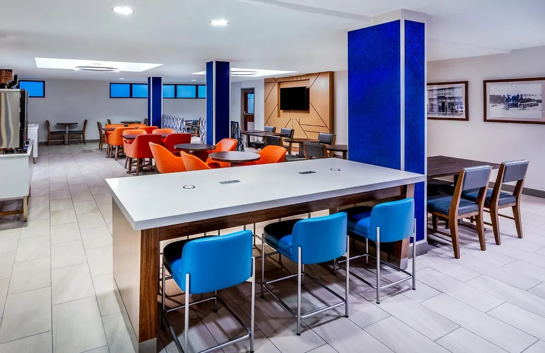 Holiday Inn Express Hotel & Suites Lander By Ihg-1